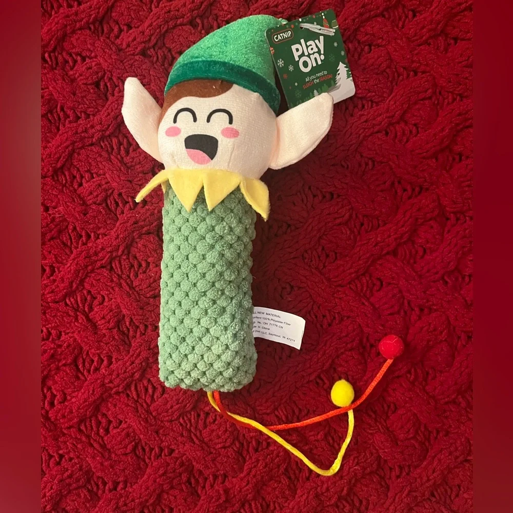 NWT Play On! Holiday Green Elf Cat Toy with Yellow and Red Accents w/catnip